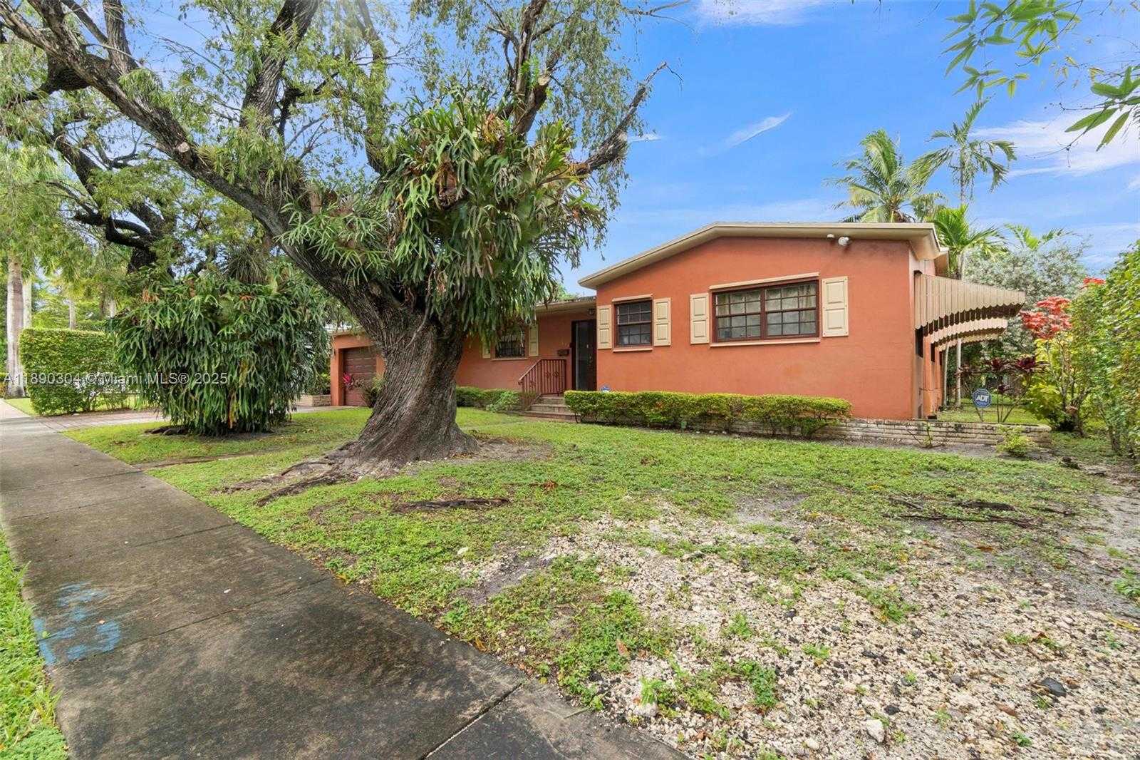 Small Image of 235 NORTH EAST 123RD ST, North Miami Number 14