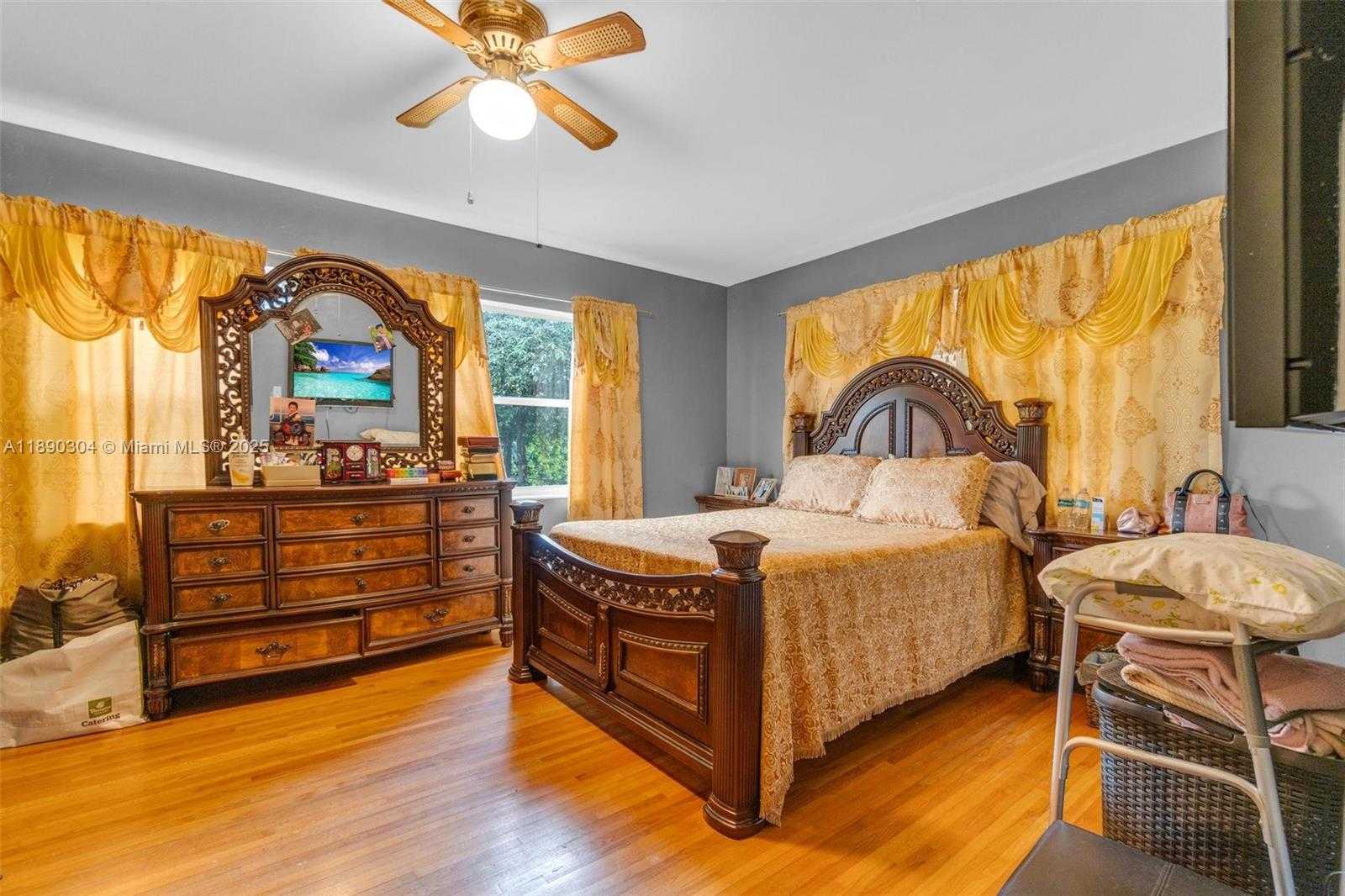 Small Image of 235 NORTH EAST 123RD ST, North Miami Number 17