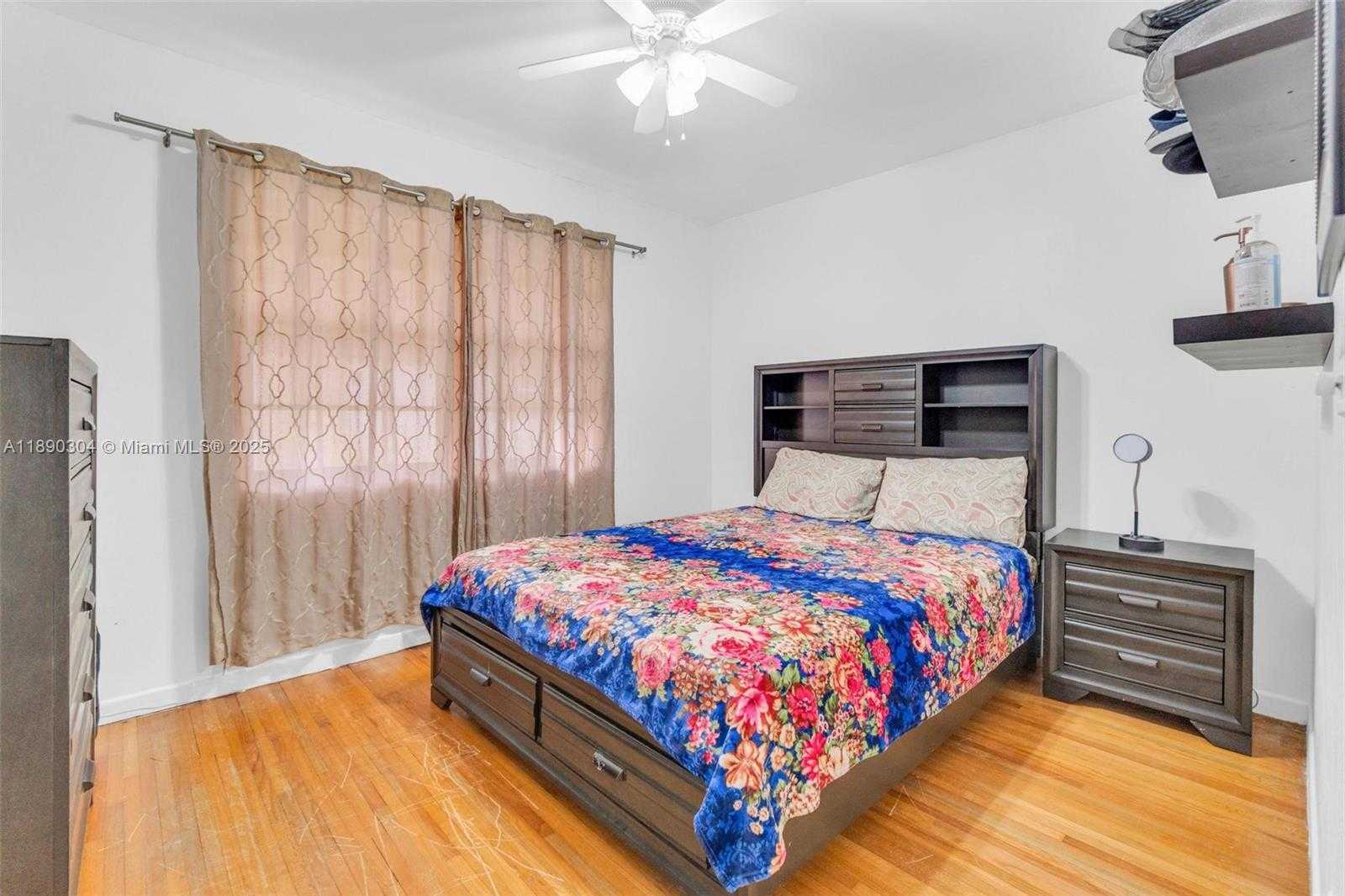 Small Image of 235 NORTH EAST 123RD ST, North Miami Number 26