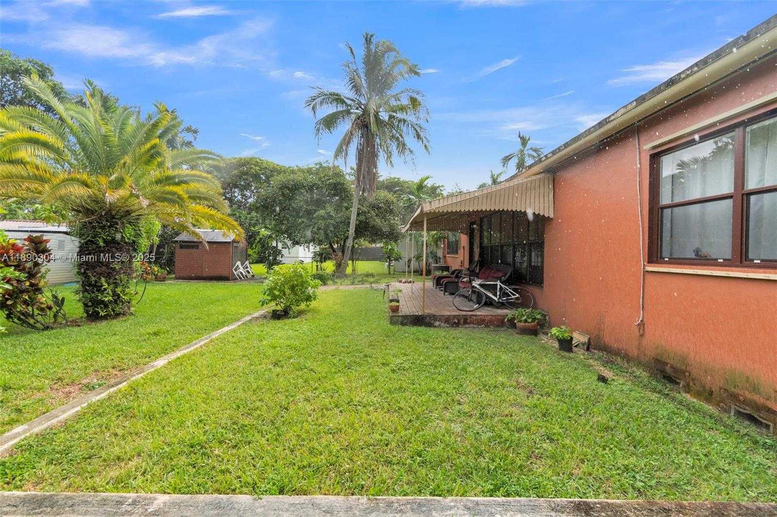 Small Image of 235 NORTH EAST 123RD ST, North Miami Number 27