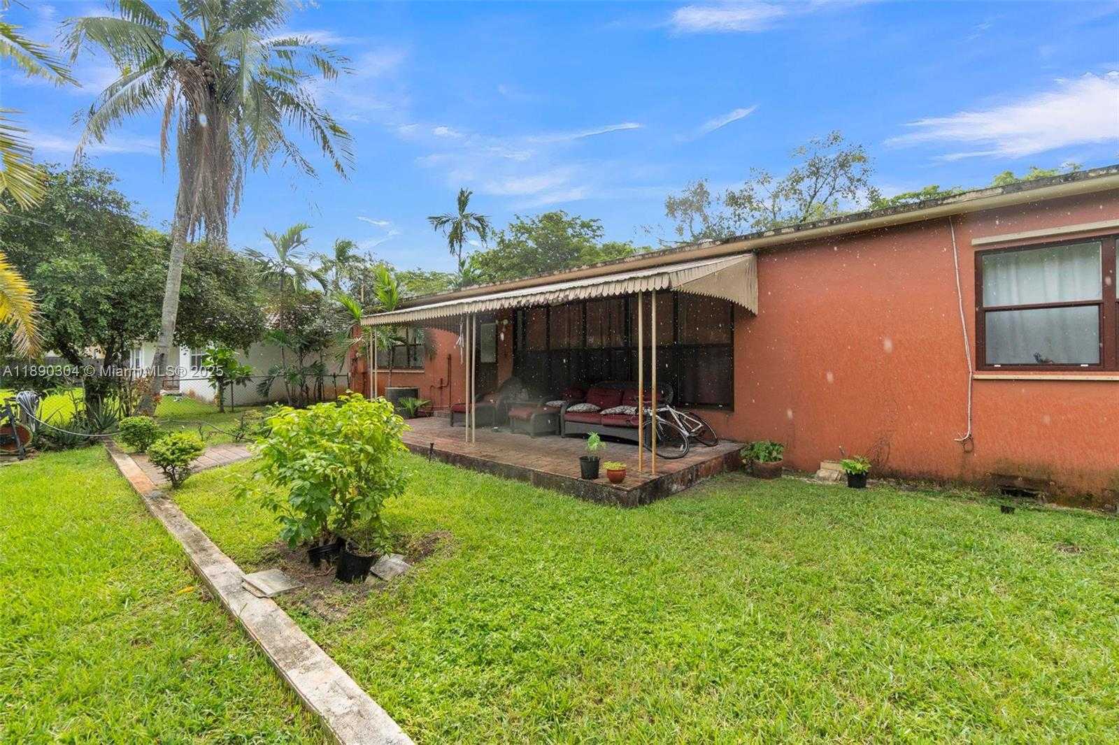 Small Image of 235 NORTH EAST 123RD ST, North Miami Number 28