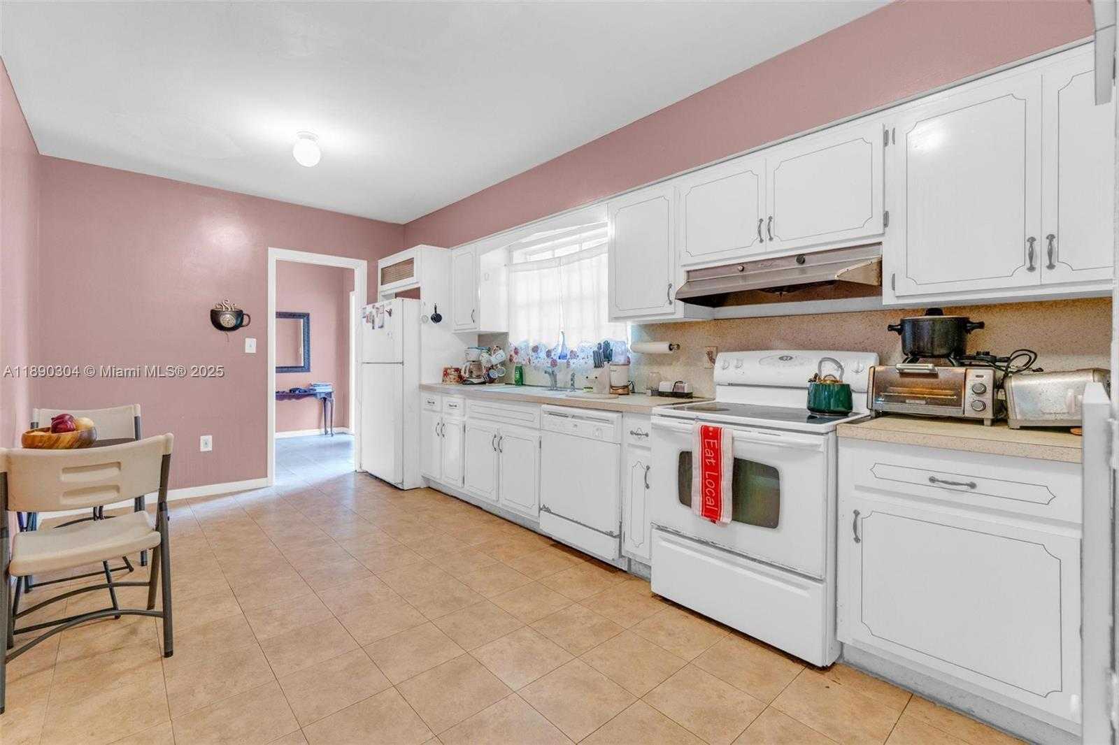 Small Image of 235 NORTH EAST 123RD ST, North Miami Number 6