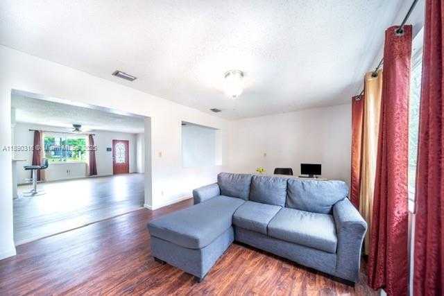 Small Image of 1220 NORTH WEST 190TH ST, Miami Gardens Number 10
