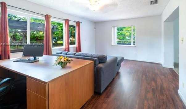 Small Image of 1220 NORTH WEST 190TH ST, Miami Gardens Number 11