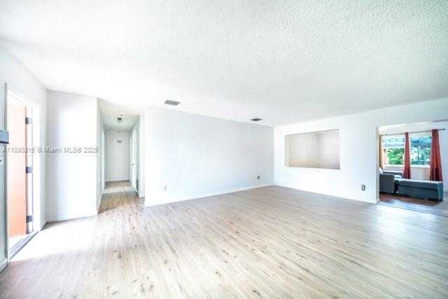 Small Image of 1220 NORTH WEST 190TH ST, Miami Gardens Number 9