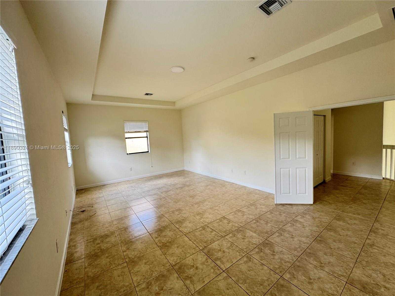 Small Image of 11291 SOUTH WEST 240TH LN, Homestead Number 10