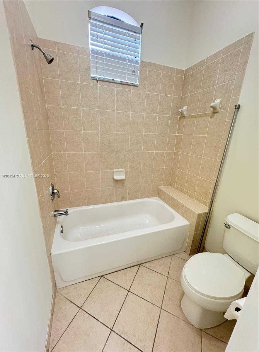 Small Image of 11291 SOUTH WEST 240TH LN, Homestead Number 16