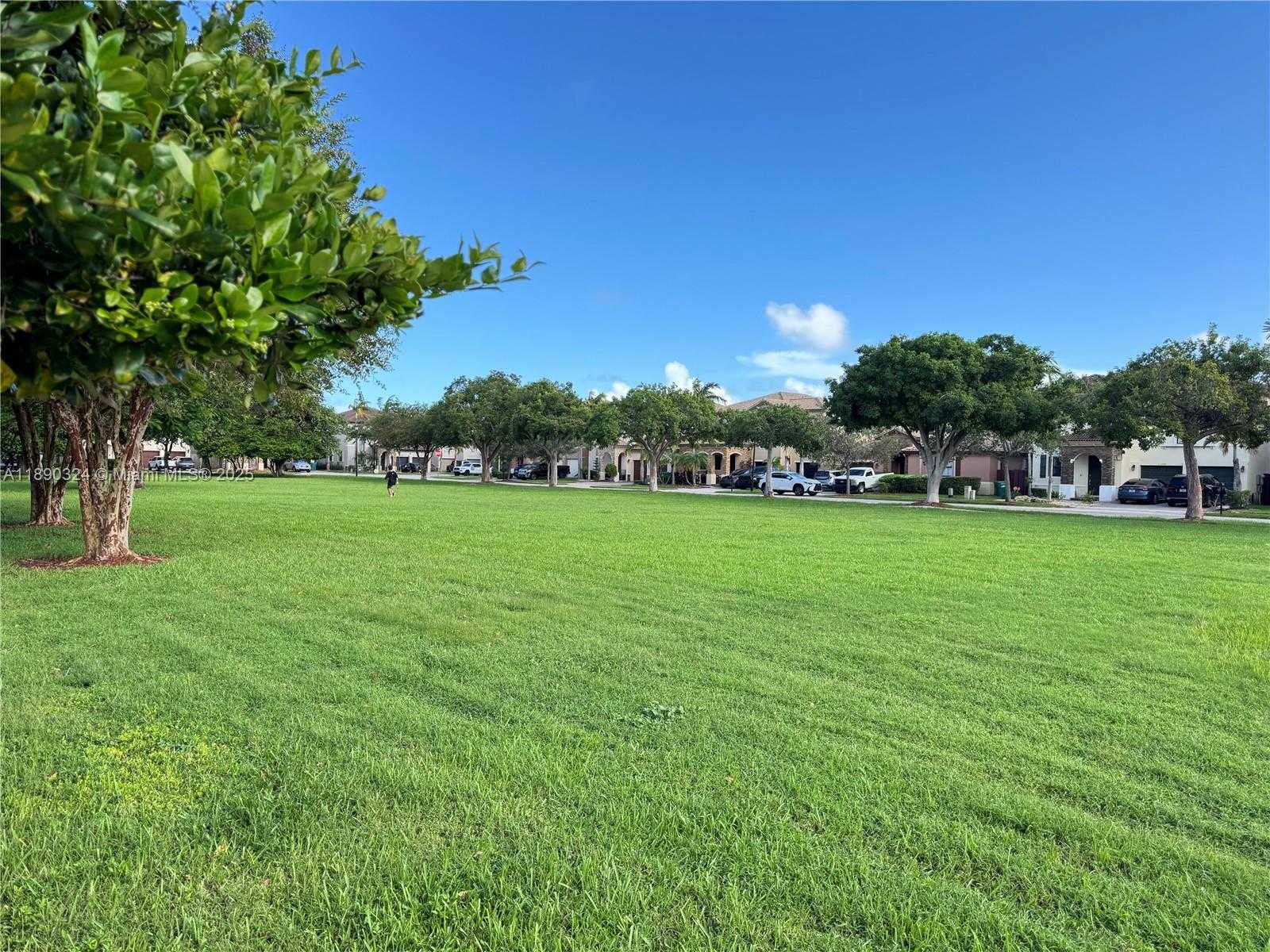 Small Image of 11291 SOUTH WEST 240TH LN, Homestead Number 22