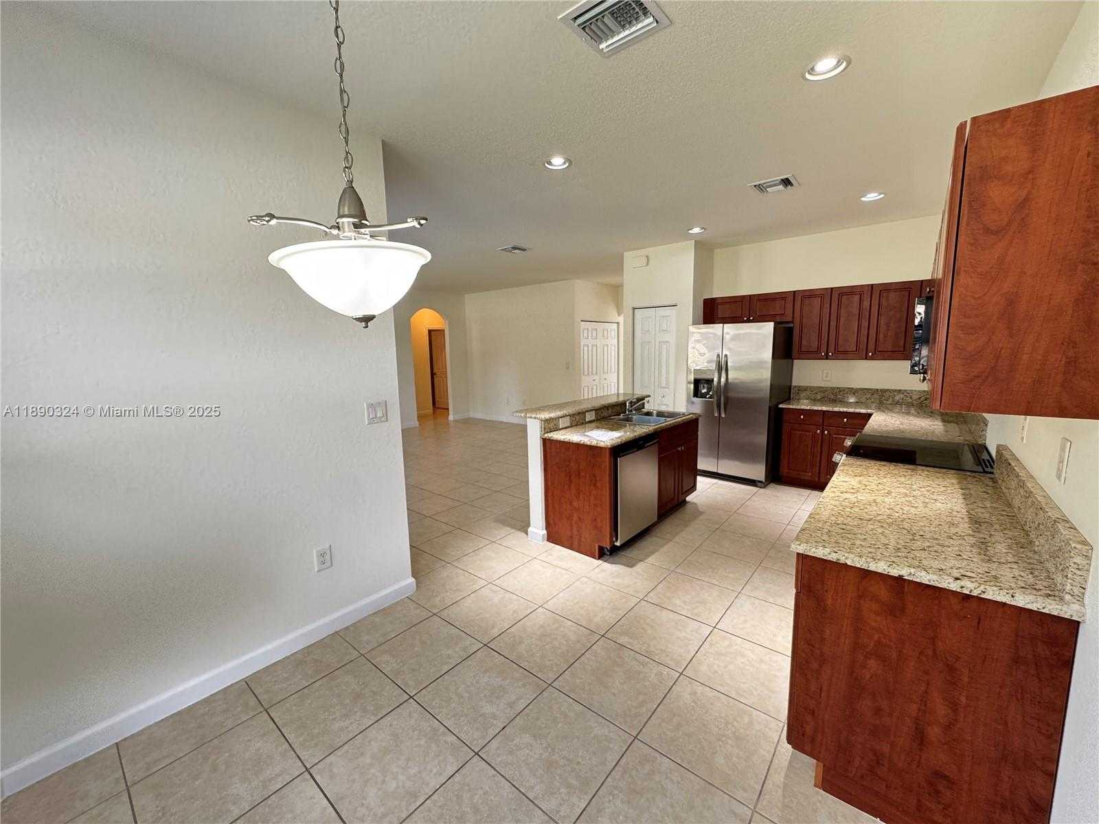 Small Image of 11291 SOUTH WEST 240TH LN, Homestead Number 5