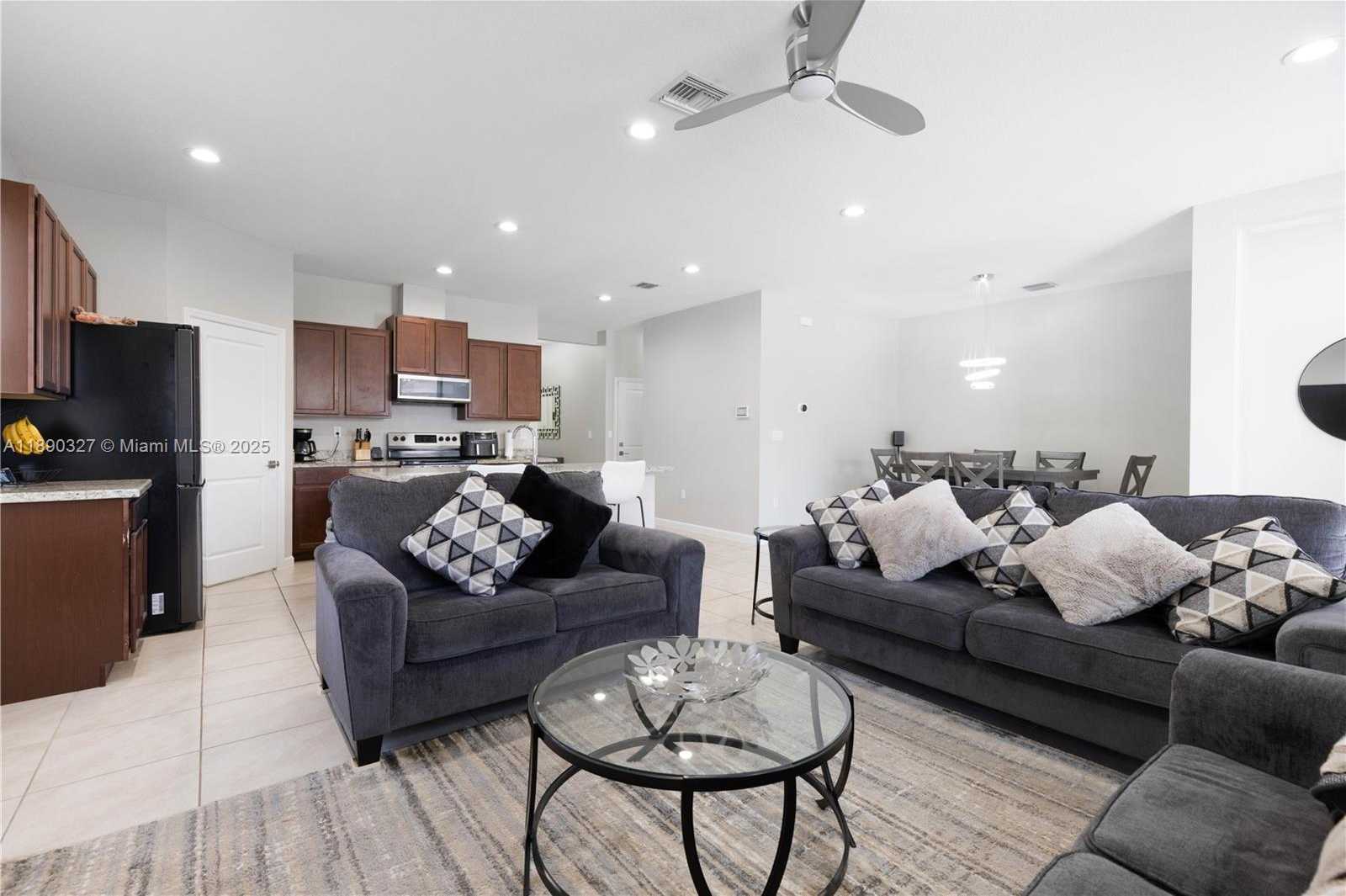 Small Image of 27526 SOUTH WEST 133RD PL, Homestead Number 12
