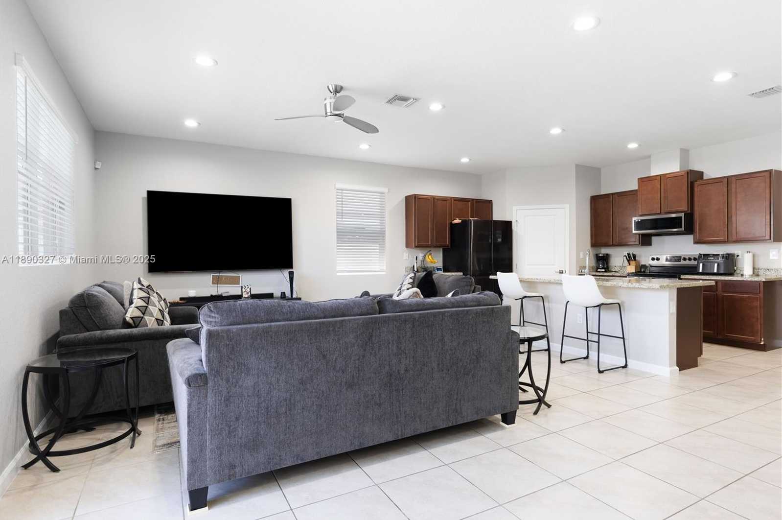 Small Image of 27526 SOUTH WEST 133RD PL, Homestead Number 13