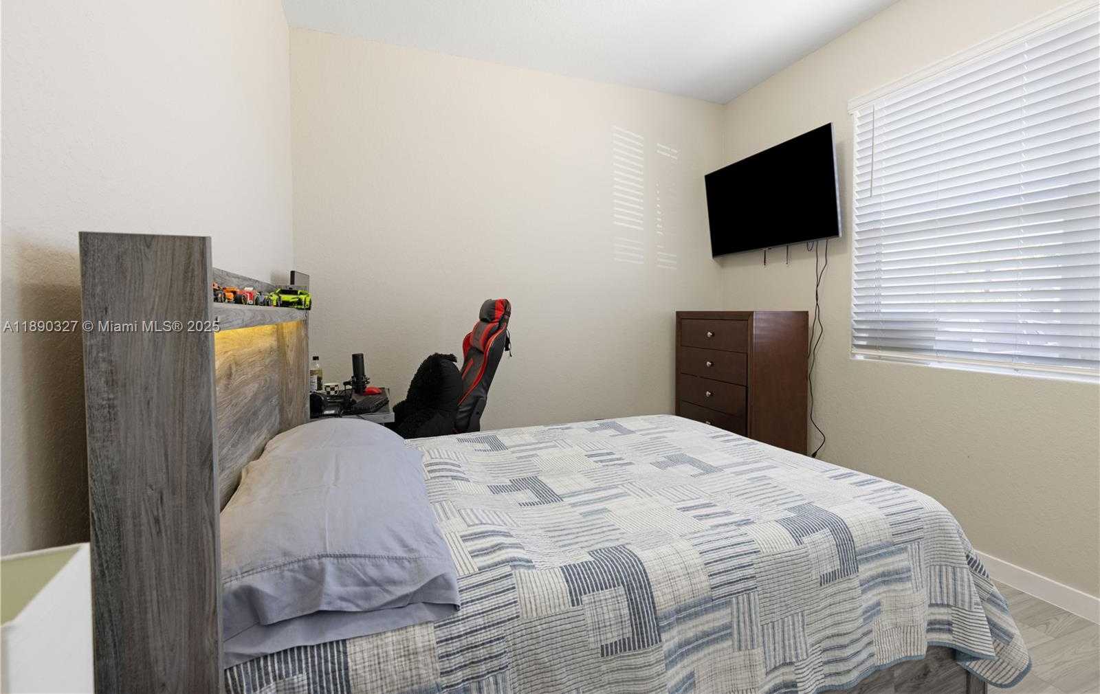 Small Image of 27526 SOUTH WEST 133RD PL, Homestead Number 23