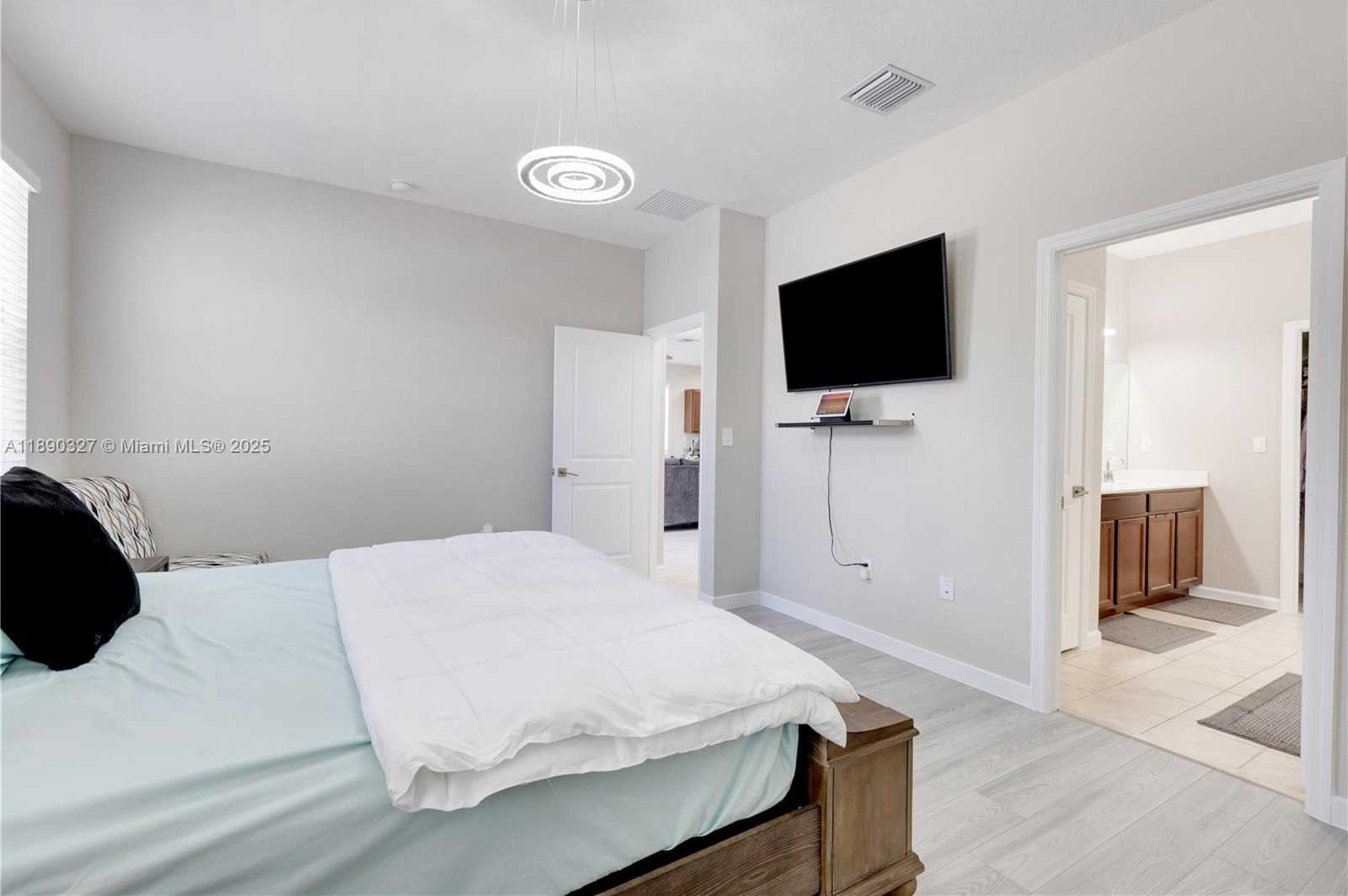 Small Image of 27526 SOUTH WEST 133RD PL, Homestead Number 31