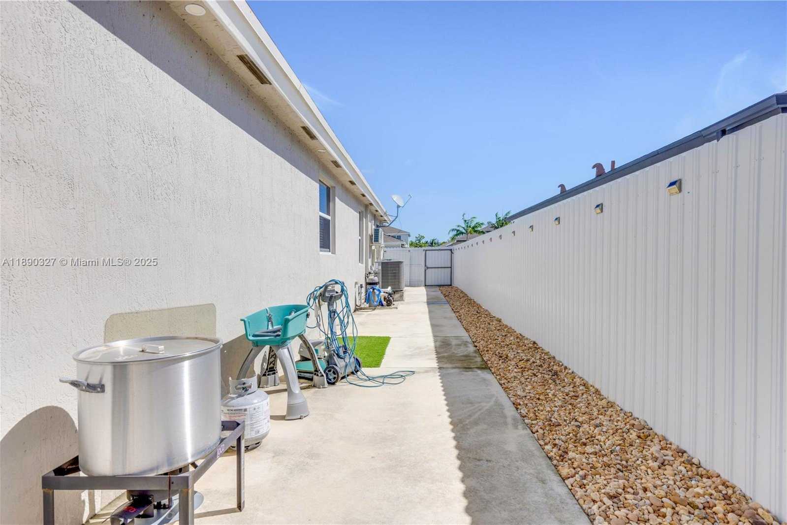 Small Image of 27526 SOUTH WEST 133RD PL, Homestead Number 49