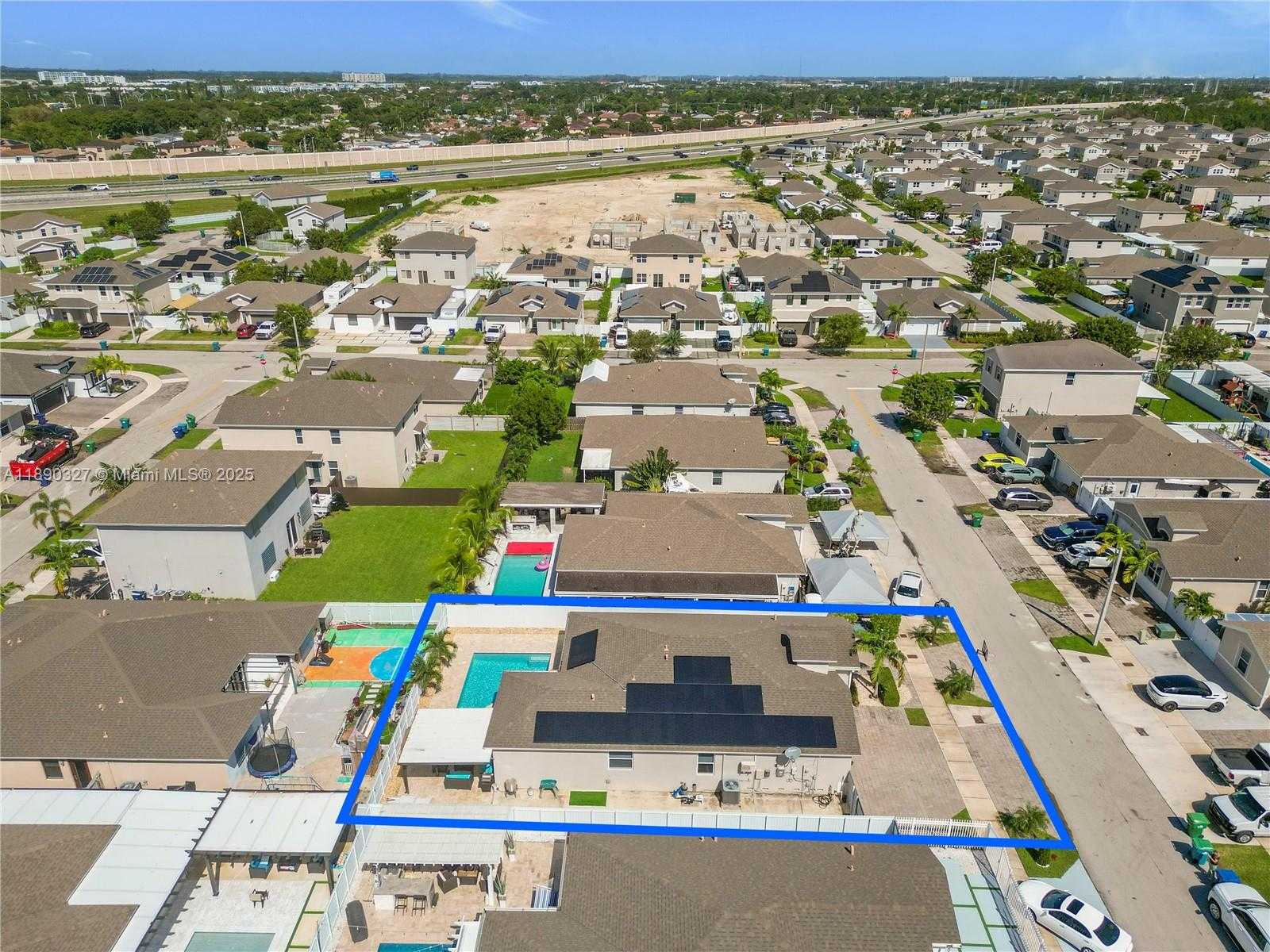 Small Image of 27526 SOUTH WEST 133RD PL, Homestead Number 71