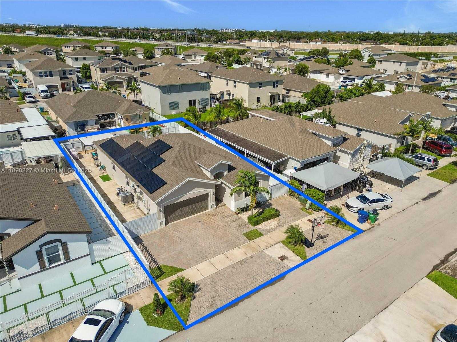 Small Image of 27526 SOUTH WEST 133RD PL, Homestead Number 77