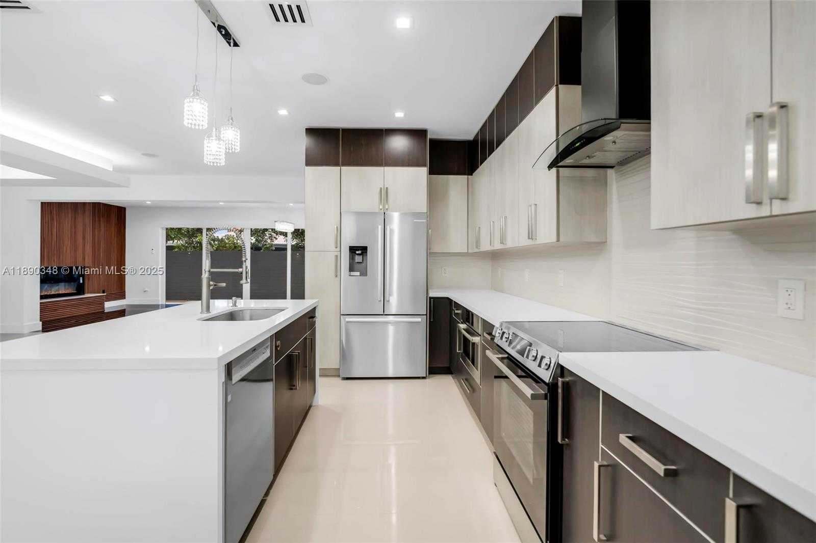 Small Image of 3000 SOUTH WEST 20TH ST, Miami Number 17