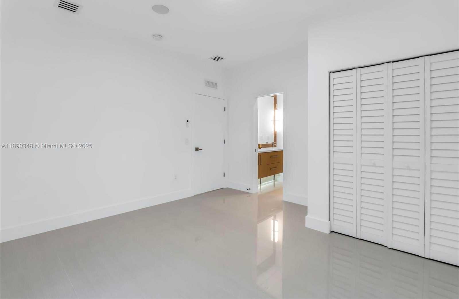 Small Image of 3000 SOUTH WEST 20TH ST, Miami Number 32