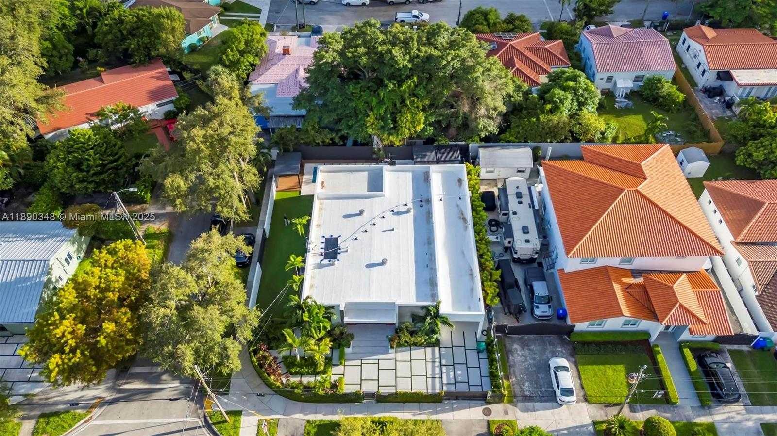 Small Image of 3000 SOUTH WEST 20TH ST, Miami Number 53
