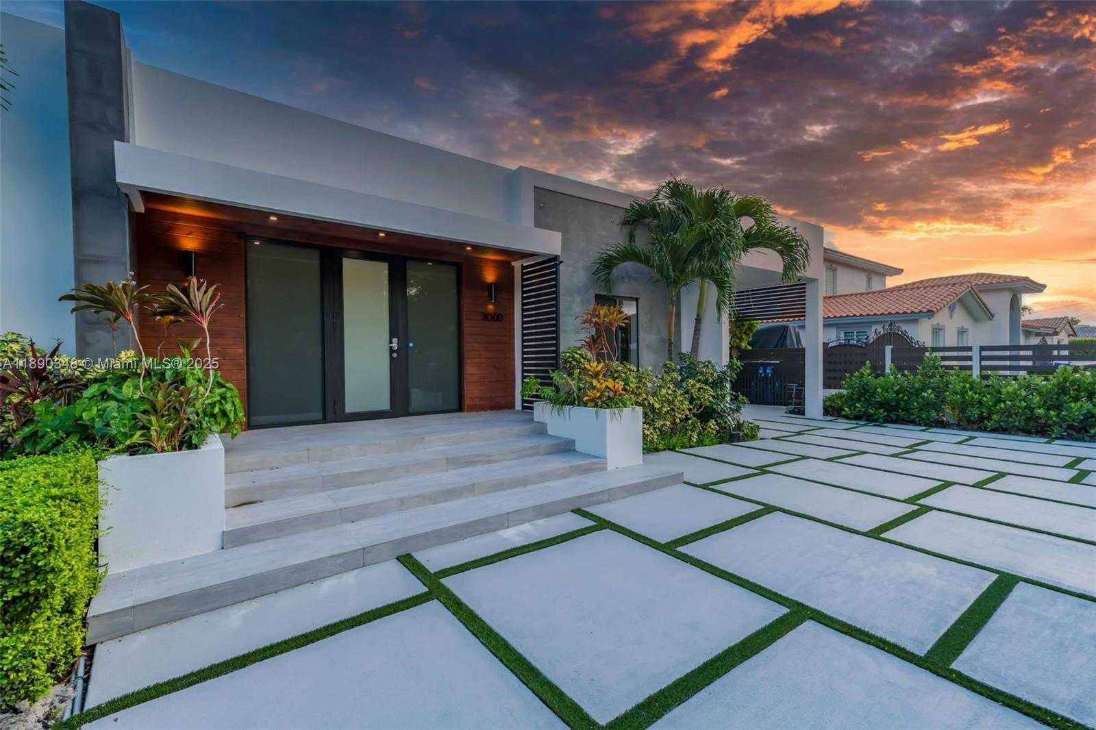 Small Image of 3000 SOUTH WEST 20TH ST, Miami Number 59
