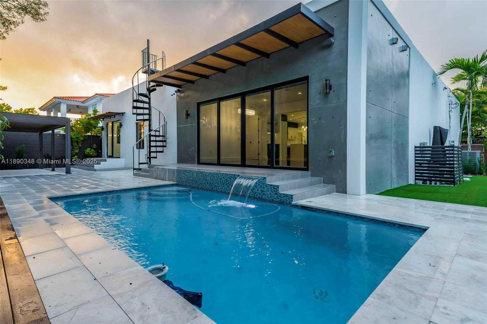 Small Image of 3000 SOUTH WEST 20TH ST, Miami Number 64