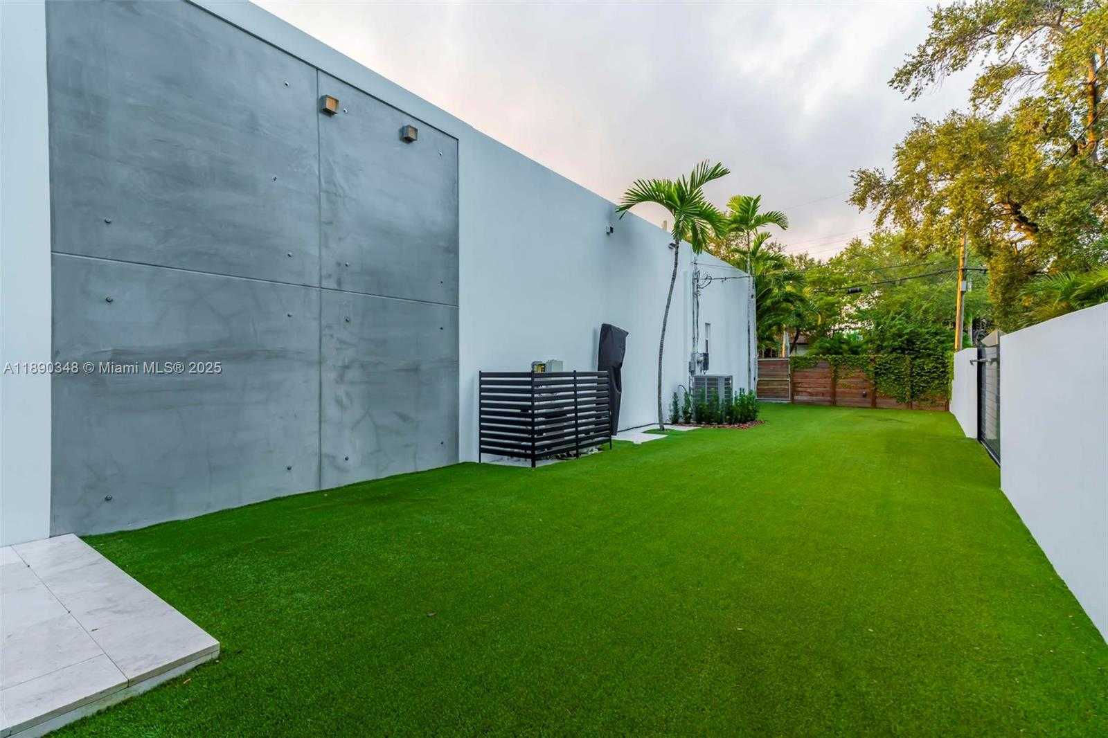 Small Image of 3000 SOUTH WEST 20TH ST, Miami Number 66
