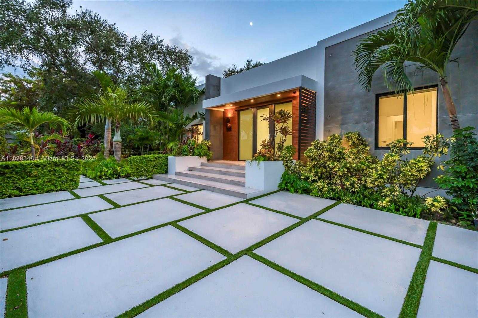 Small Image of 3000 SOUTH WEST 20TH ST, Miami Number 79