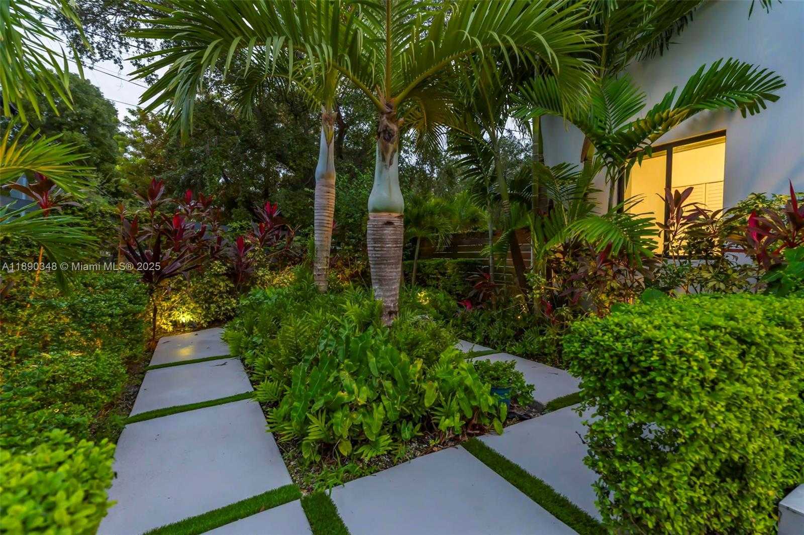 Small Image of 3000 SOUTH WEST 20TH ST, Miami Number 82