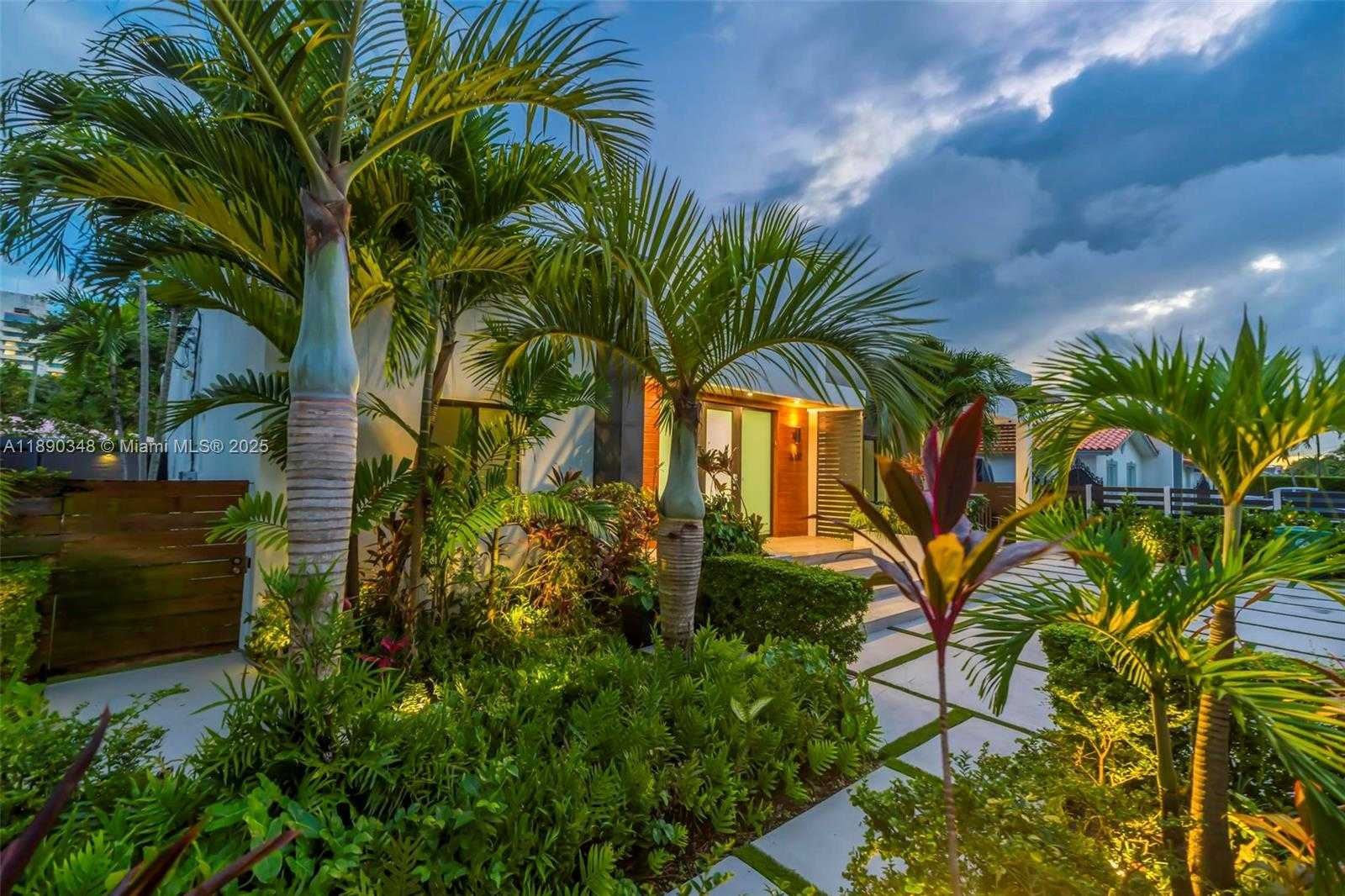 Small Image of 3000 SOUTH WEST 20TH ST, Miami Number 85