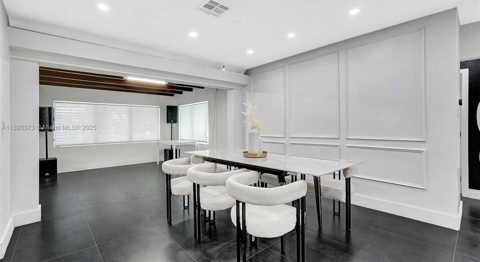 Small Image of 603 NORTH 32ND AVE, Hollywood Number 15