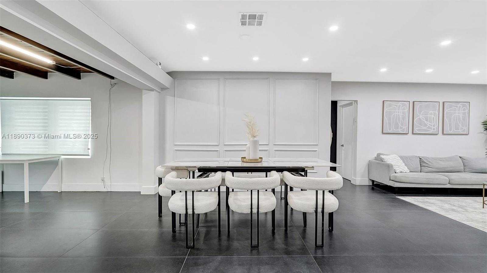 Small Image of 603 NORTH 32ND AVE, Hollywood Number 18