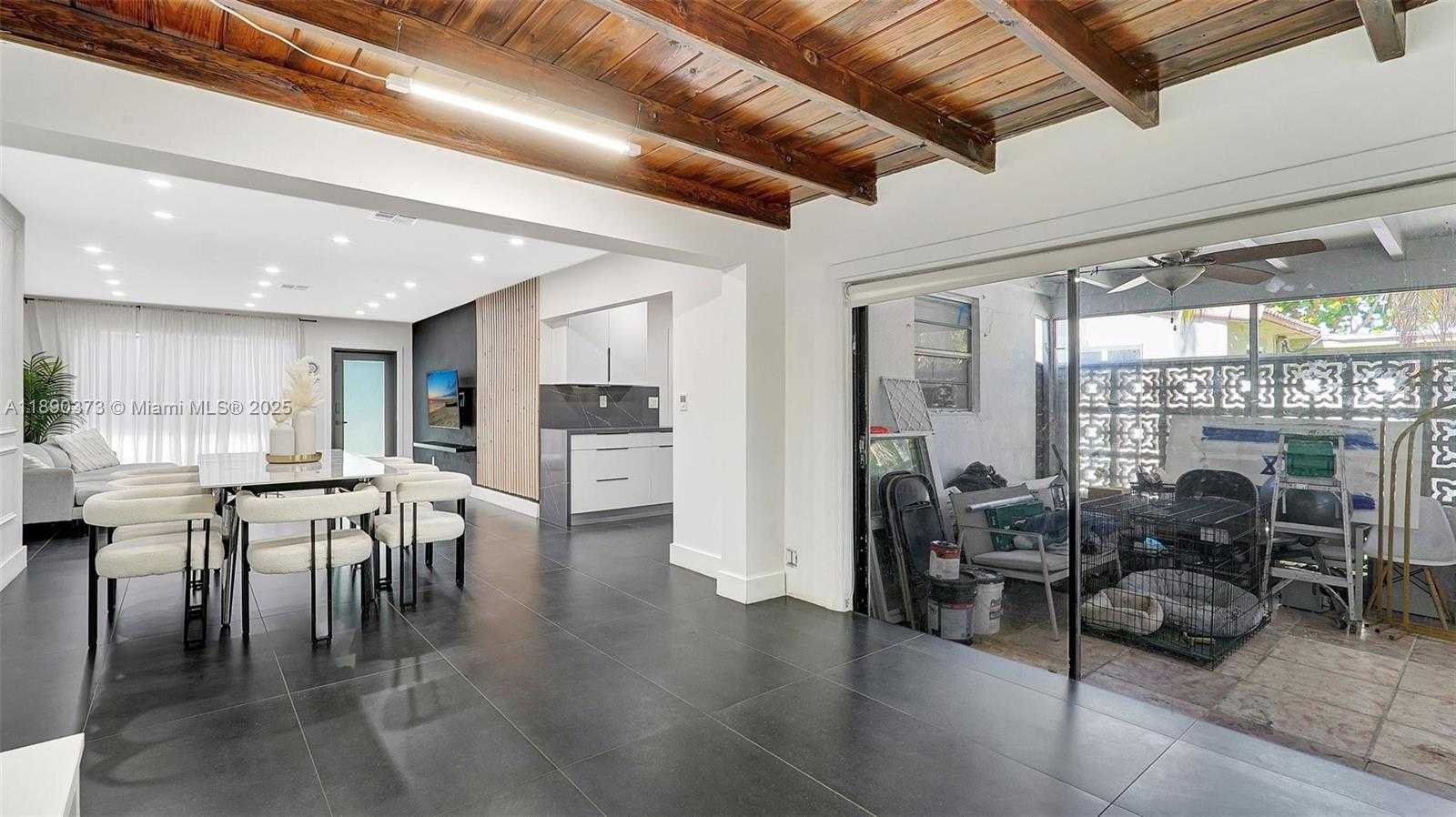 Small Image of 603 NORTH 32ND AVE, Hollywood Number 20