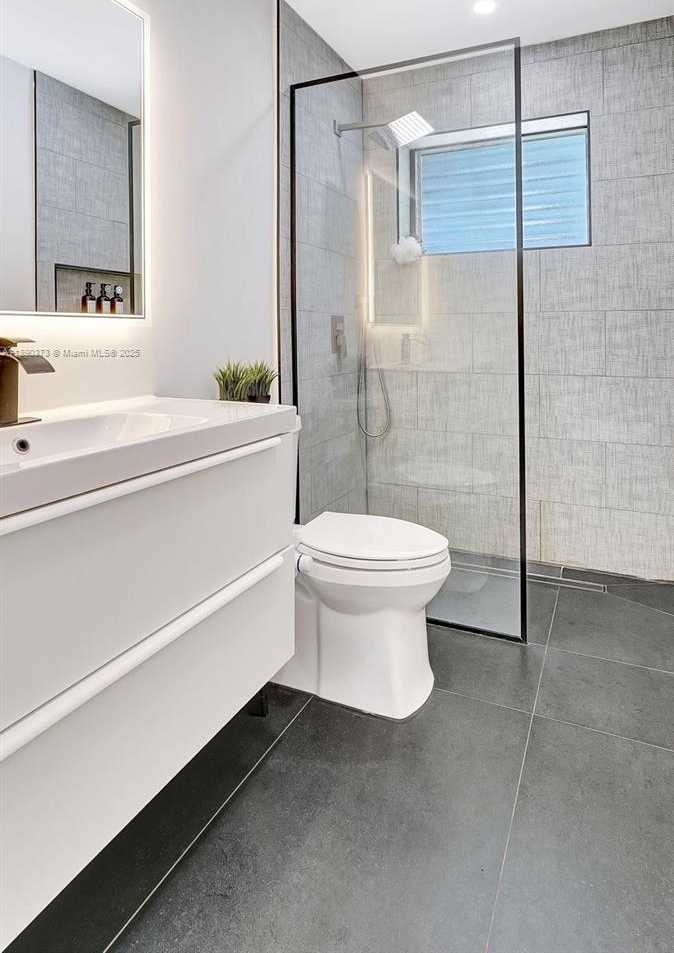 Small Image of 603 NORTH 32ND AVE, Hollywood Number 26