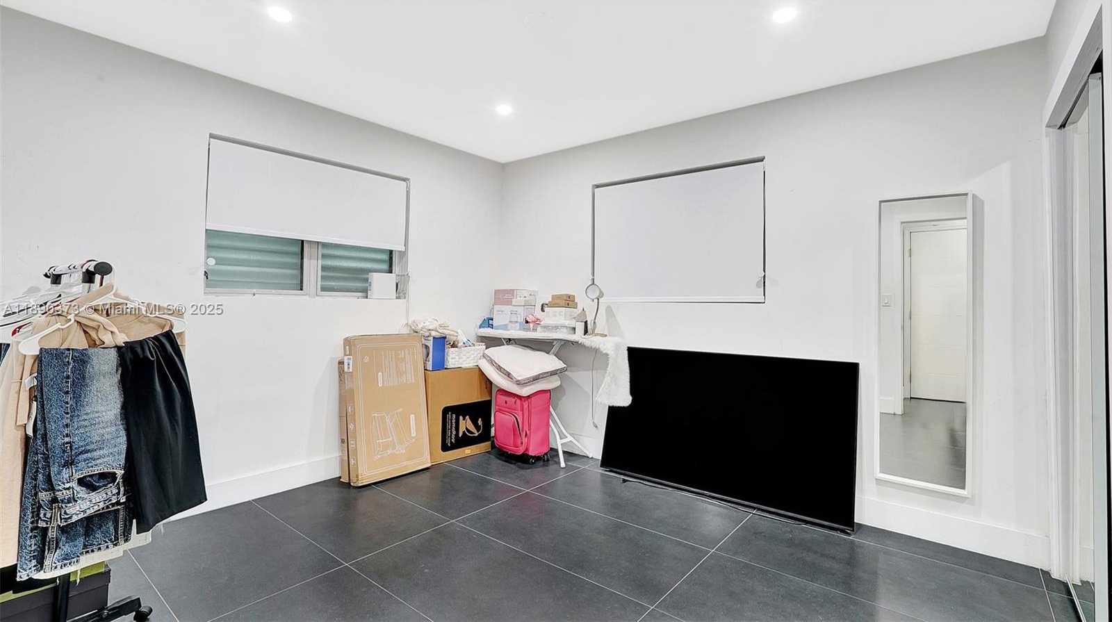 Small Image of 603 NORTH 32ND AVE, Hollywood Number 27