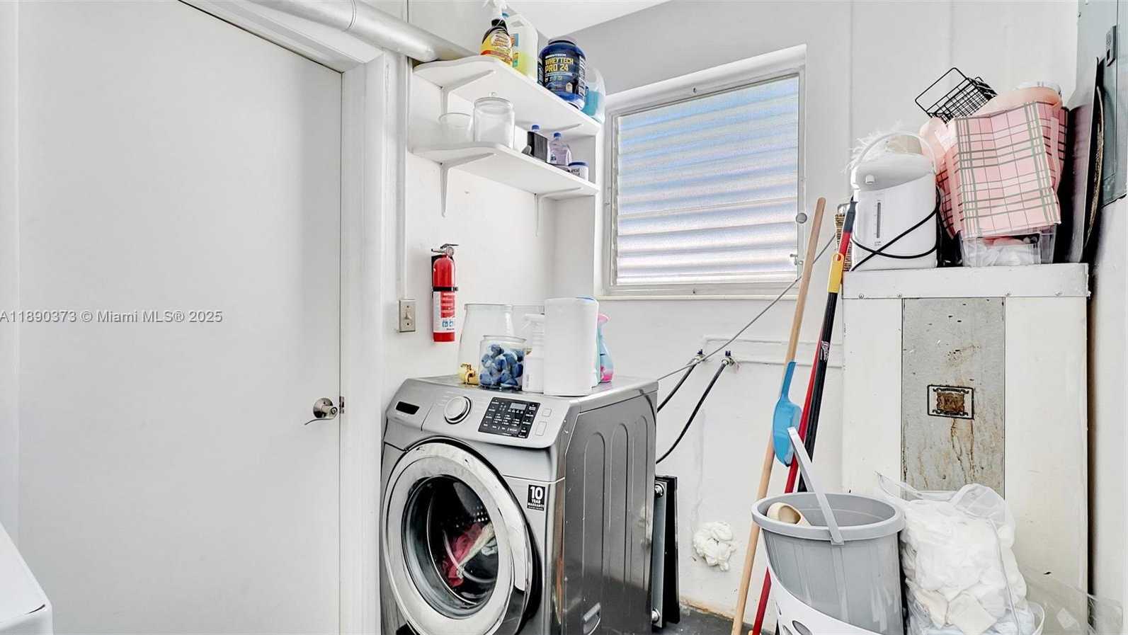 Small Image of 603 NORTH 32ND AVE, Hollywood Number 32