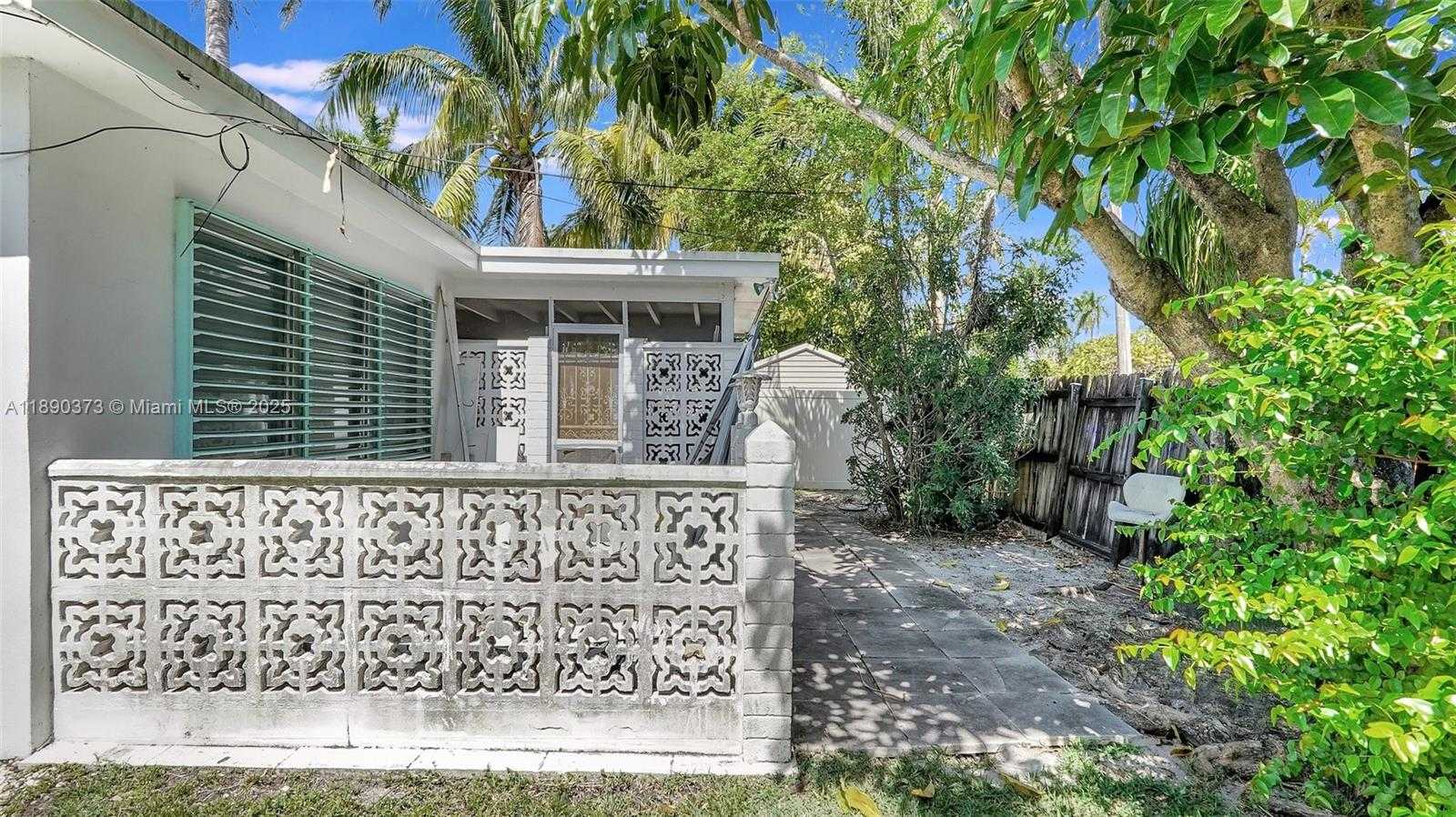 Small Image of 603 NORTH 32ND AVE, Hollywood Number 34