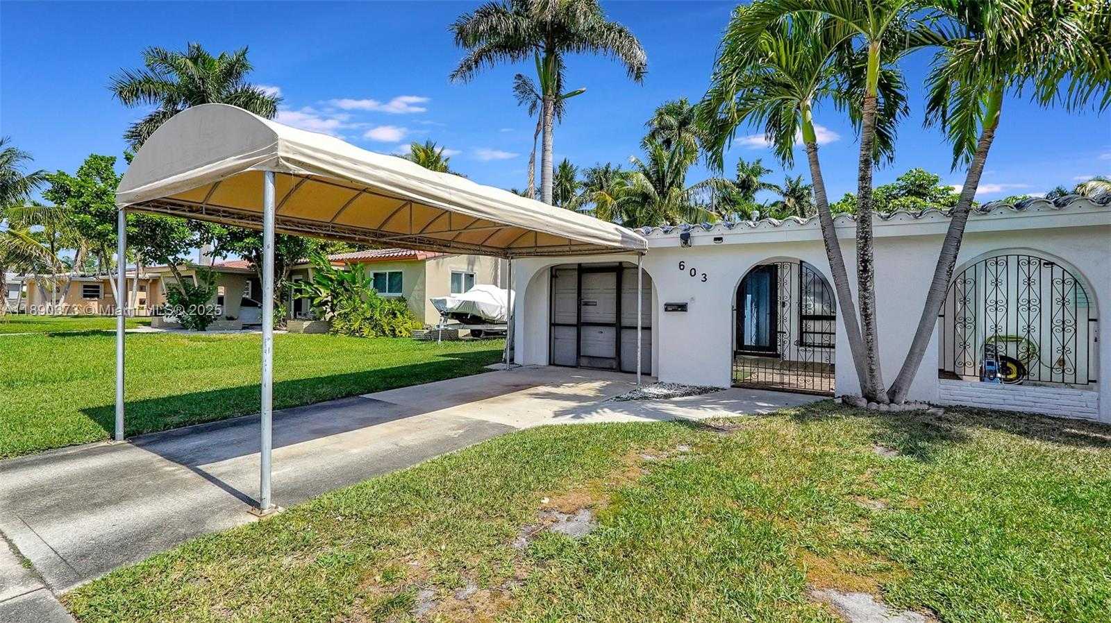 Small Image of 603 NORTH 32ND AVE, Hollywood Number 40