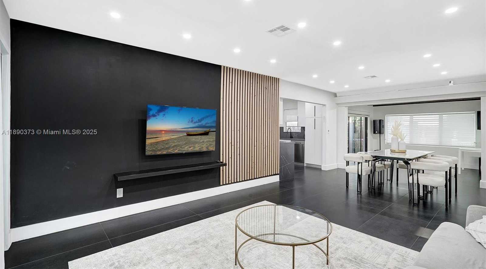 Small Image of 603 NORTH 32ND AVE, Hollywood Number 7