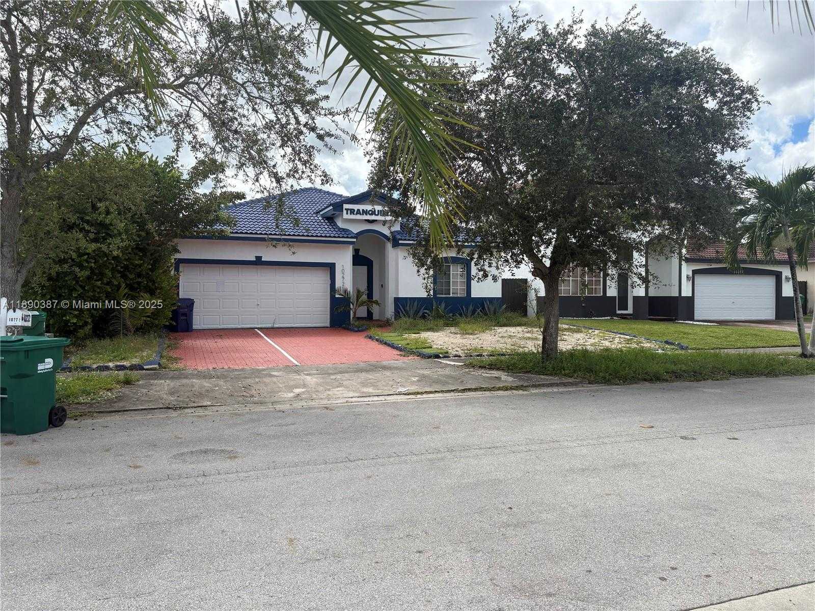 Small Image of 10272 SOUTH WEST 227TH LN, Cutler Bay Number 3