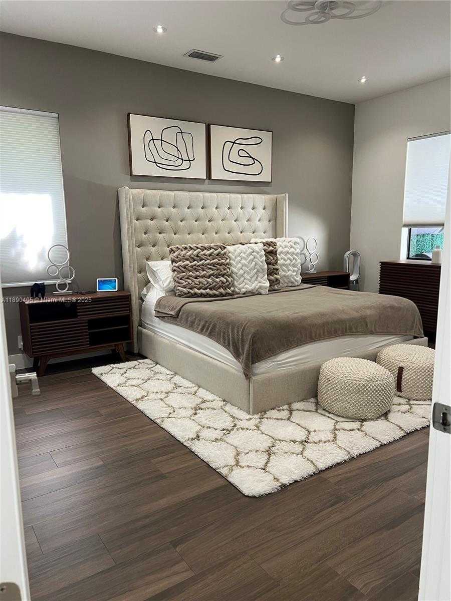 Small Image of 16326 NORTH MARIPOSA CIR N, Pembroke Pines Number 8