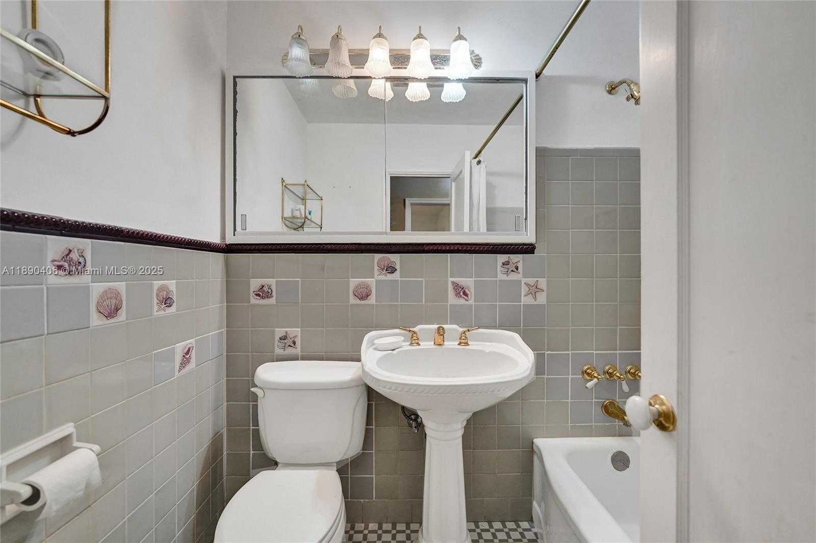 Small Image of 332 BAYBERRY DR, Plantation Number 22