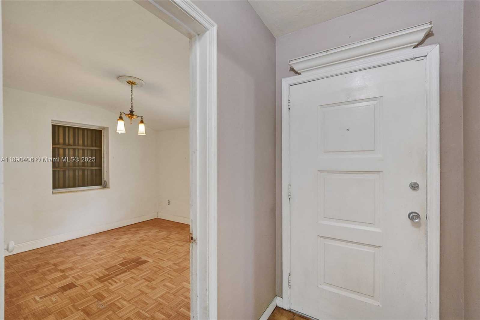 Small Image of 332 BAYBERRY DR, Plantation Number 24