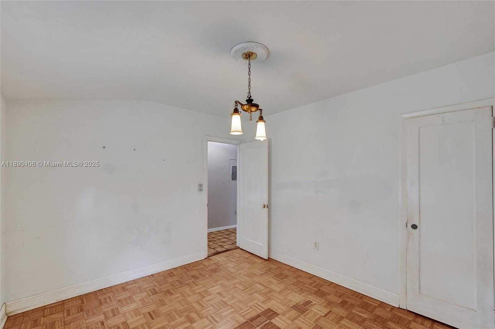 Small Image of 332 BAYBERRY DR, Plantation Number 27