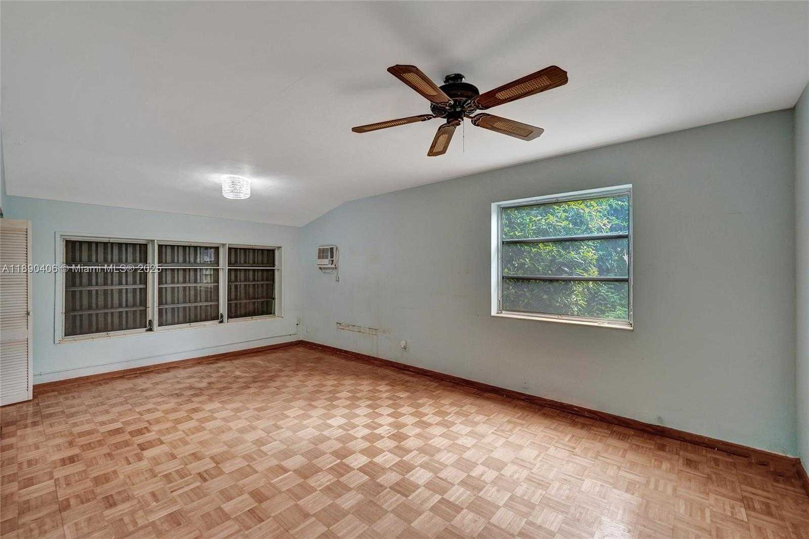 Small Image of 332 BAYBERRY DR, Plantation Number 29