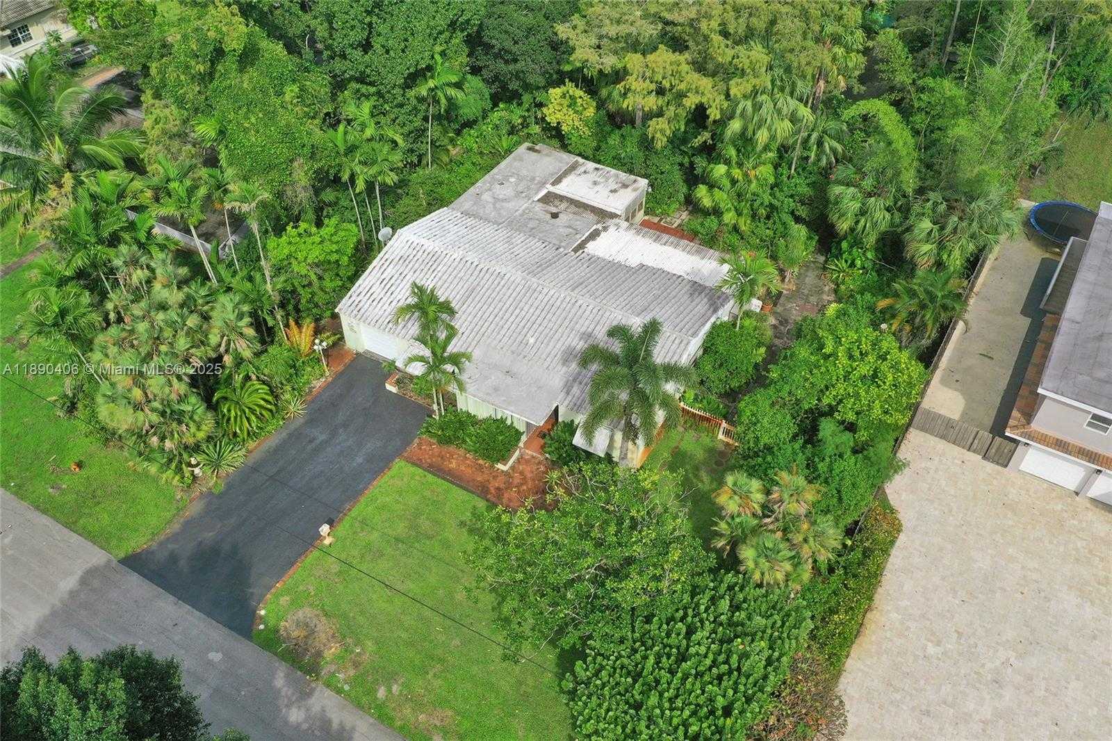 Small Image of 332 BAYBERRY DR, Plantation Number 3