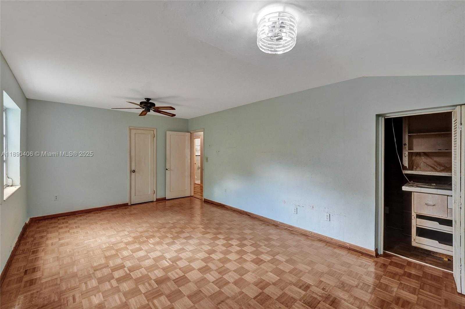 Small Image of 332 BAYBERRY DR, Plantation Number 31