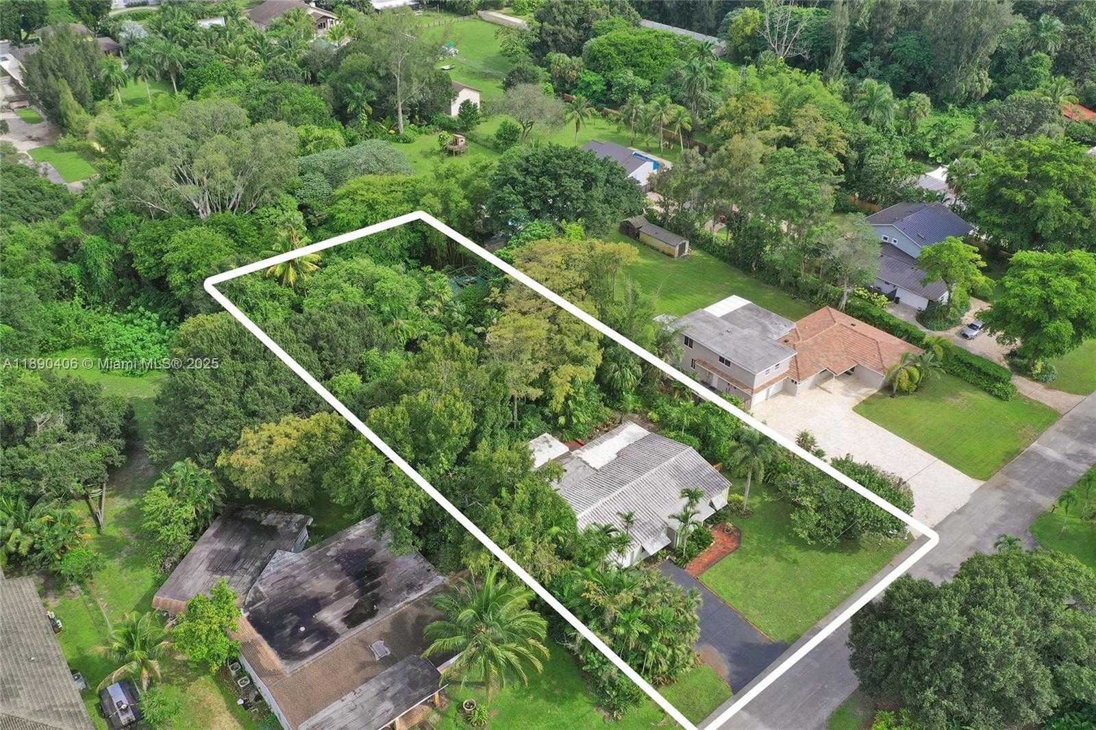 Small Image of 332 BAYBERRY DR, Plantation Number 4