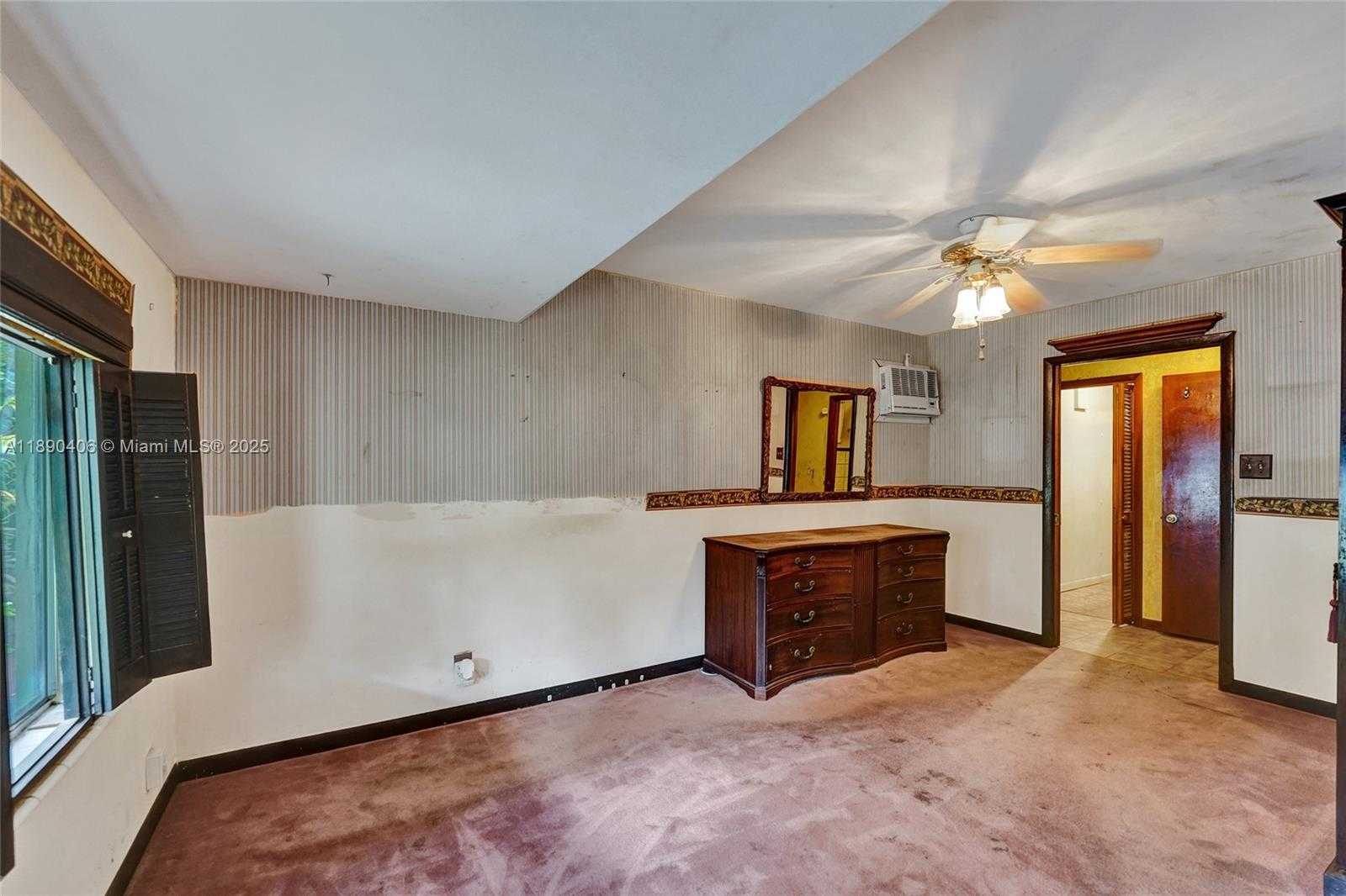 Small Image of 332 BAYBERRY DR, Plantation Number 44