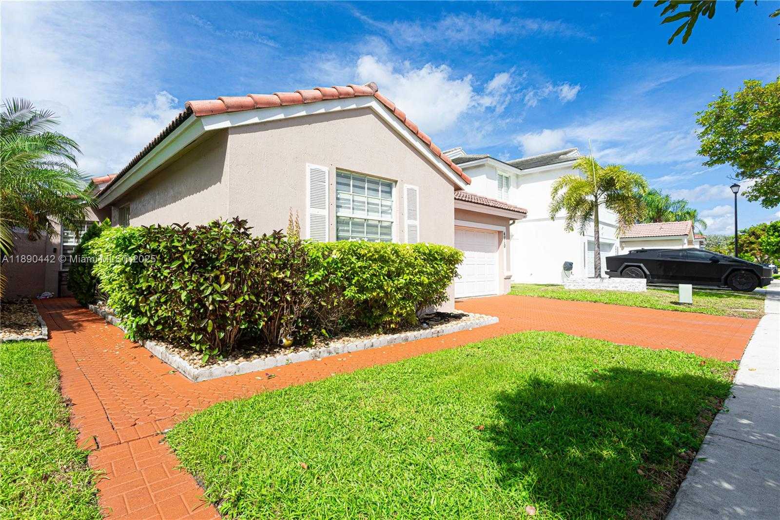 Small Image of 4810 SOUTH WEST 153RD TER, Miramar Number 3