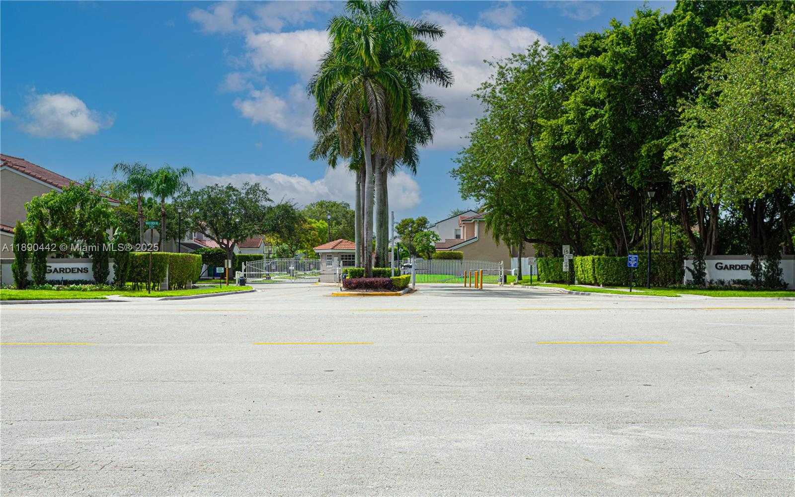 Small Image of 4810 SOUTH WEST 153RD TER, Miramar Number 41